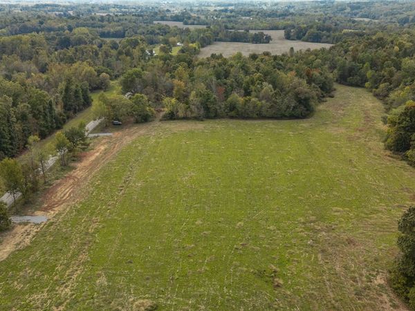 585 Highland Rd , Unit 2A, Westmoreland, TN 37186