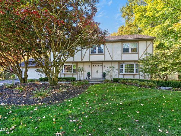 20 Axbridge Lane, Delmar, NY 12054