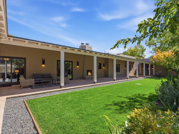 717 Acequia Madre , Santa Fe, NM 87505
