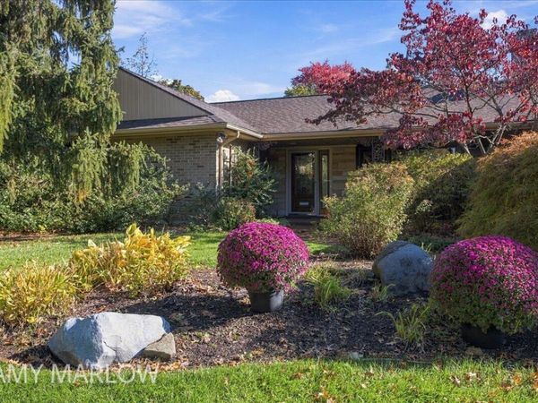 1424 Sherwood Avenue SE, East Grand Rapids, MI 49506