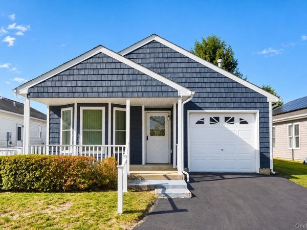 5147 Village Circle E, Manorville, NY 11949
