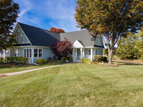 8700 Underwood Ridge, Traverse City, MI 49686