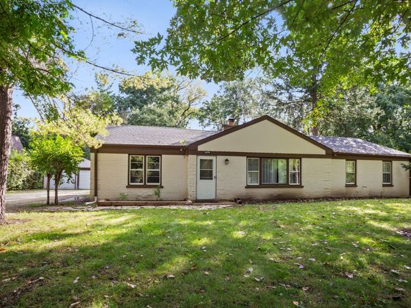23379 Forest Court , Deerfield, IL 60015