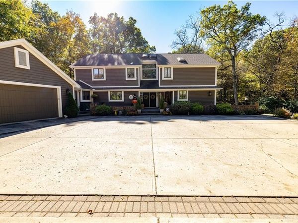 101 Roscommon, Springfield, OH 45503