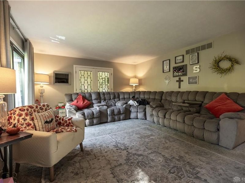 101 Roscommon, Springfield, OH 45503 Photo 23