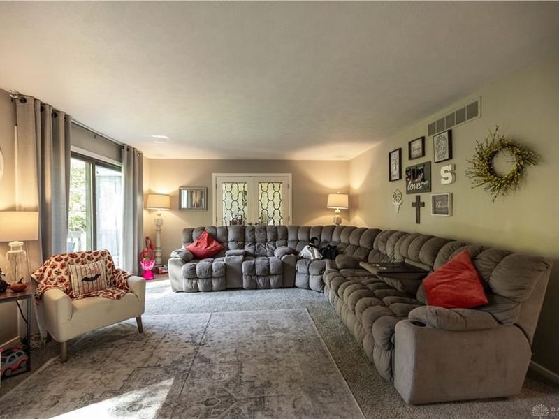 101 Roscommon, Springfield, OH 45503 Photo 25