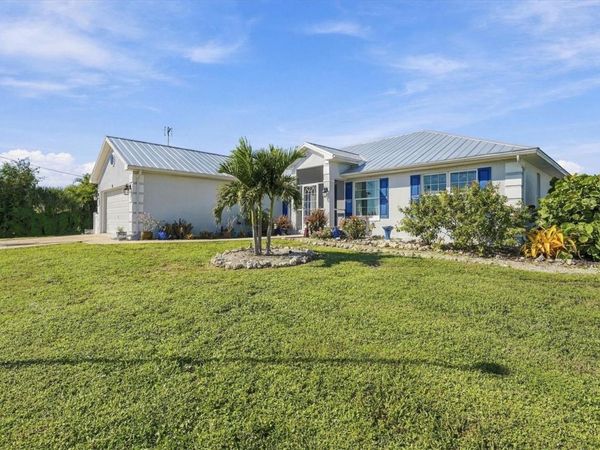 72 MARK TWAIN LANE , ROTONDA WEST, FL 33947