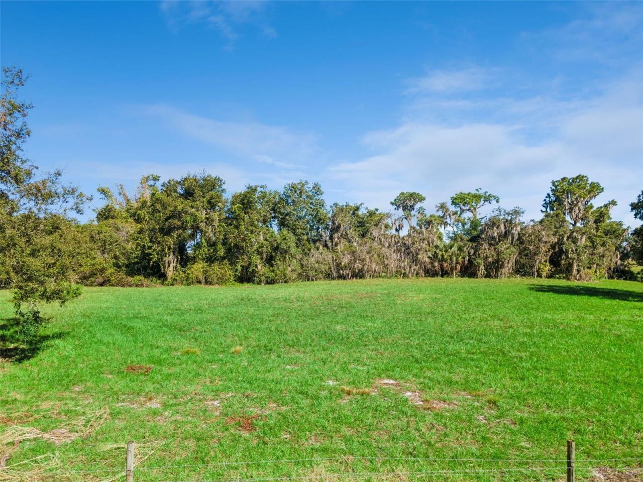 742 N Lake Reedy Boulevard , Frostproof, FL 33843 Photo