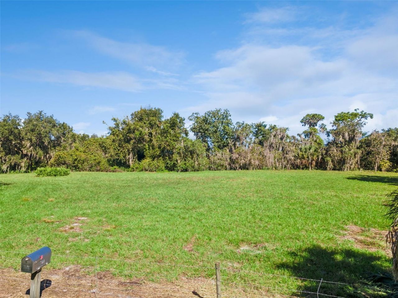 742 N Lake Reedy Boulevard , Frostproof, FL 33843 Photo