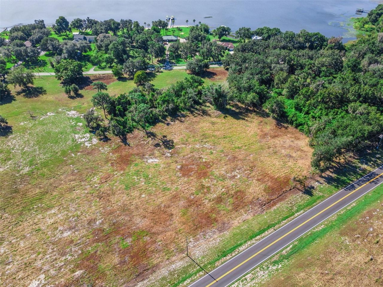 742 N Lake Reedy Boulevard , Frostproof, FL 33843 Photo