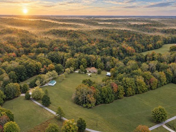 995 Wayne F Mill Road , Dickson, TN 37055