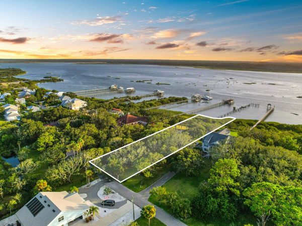 5475 Windantide Rd, St Augustine, FL 32080