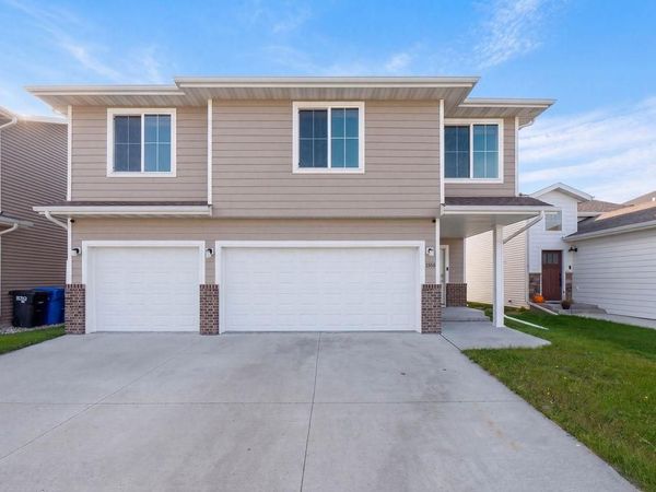 1558 68th Avenue S, Fargo, ND 58104