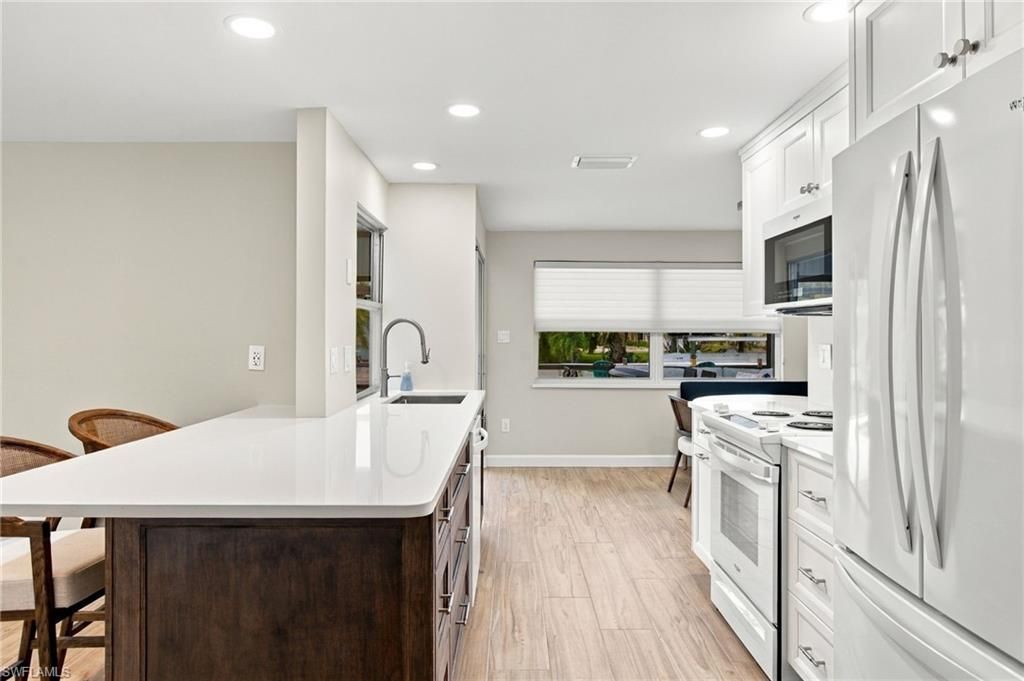 371 Washington Ct, Fort Myers Beach, FL 33931 Photo