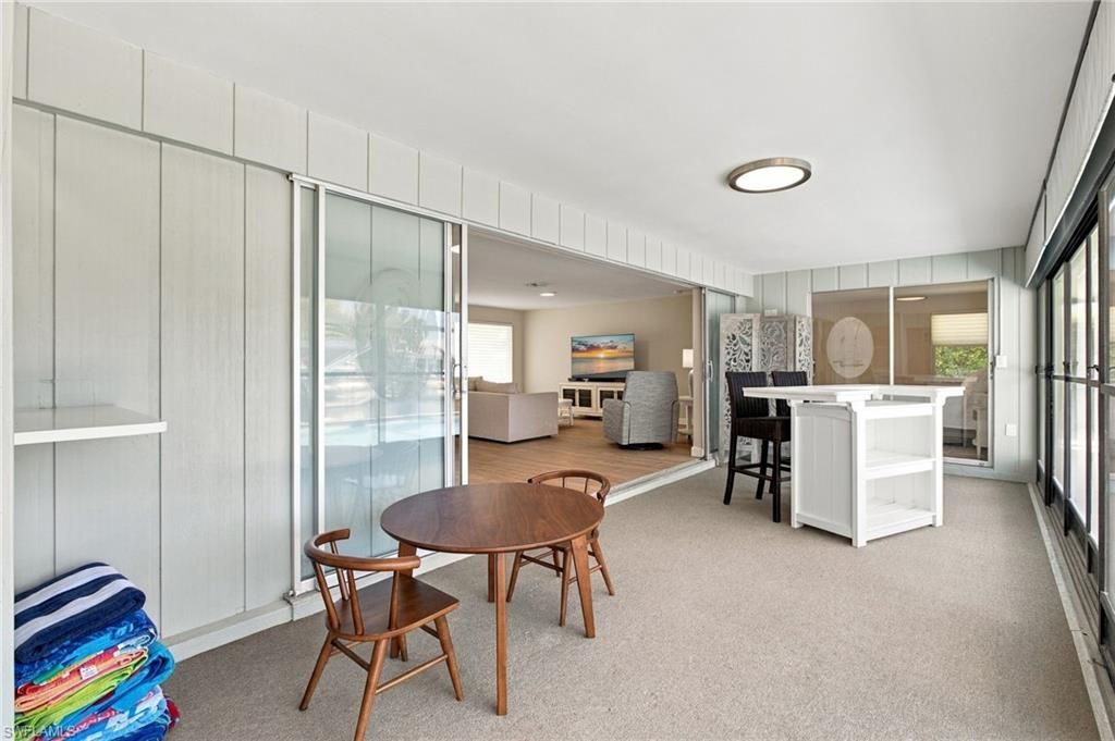 371 Washington Ct, Fort Myers Beach, FL 33931 Photo