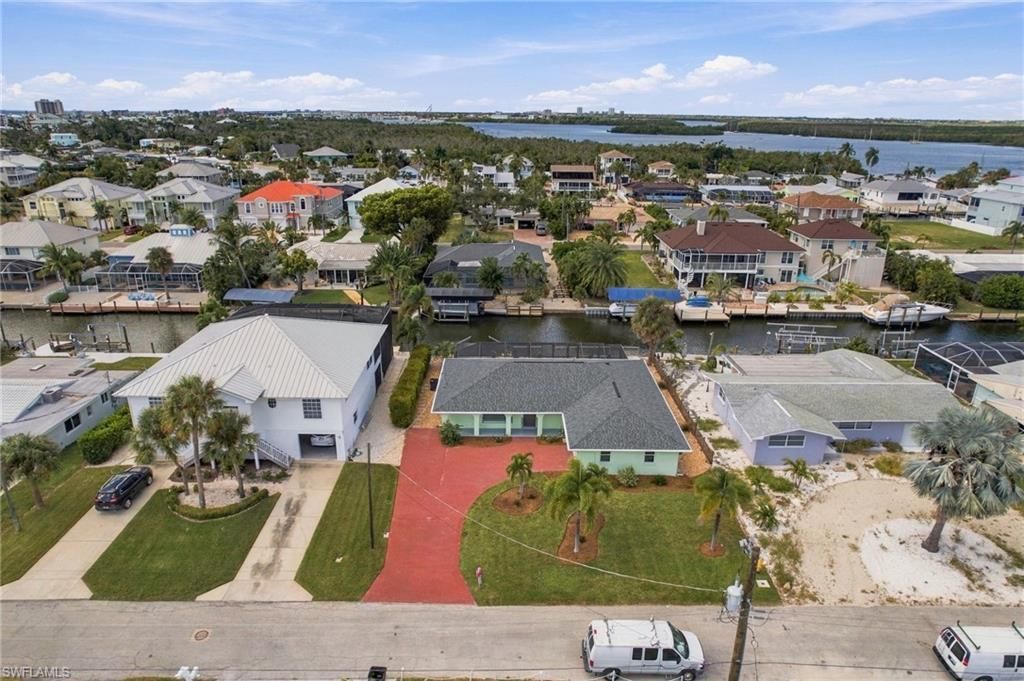 371 Washington Ct, Fort Myers Beach, FL 33931 Photo