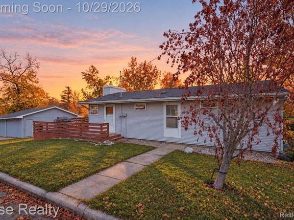 8033 Clarence Street , Atlas Township, Mi 48438