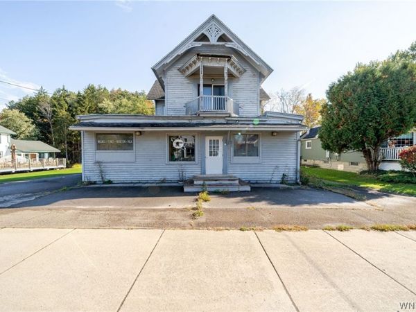 8823 State Road , Colden, NY 14033