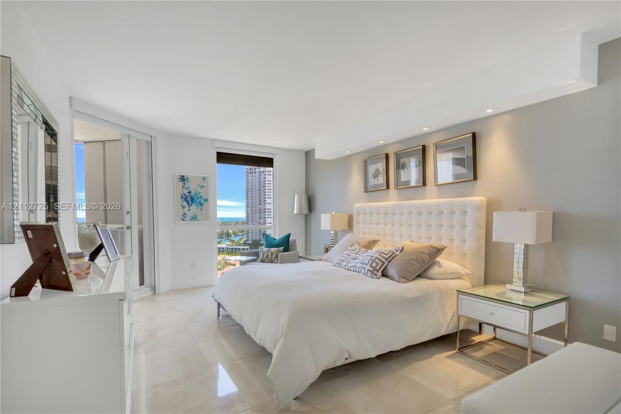 21055 Yacht Club Dr , Unit 1501, Aventura, FL 33180 Photo