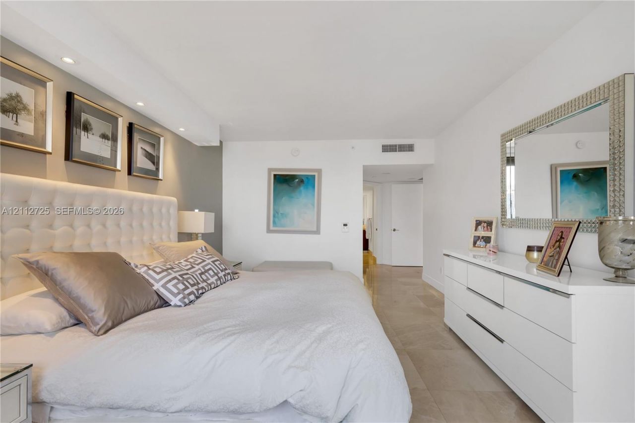 21055 Yacht Club Dr , Unit 1501, Aventura, FL 33180 Photo