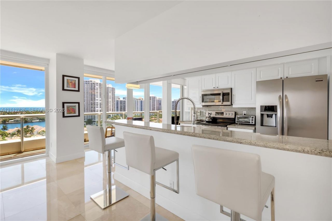 21055 Yacht Club Dr , Unit 1501, Aventura, FL 33180 Photo