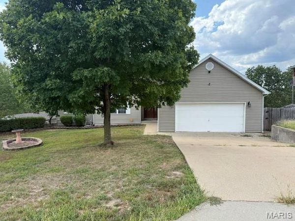 20274 Hyatt Lane , St Robert, MO 65584
