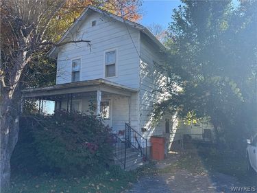 14 Lackawanna Ave , Mount Morris, NY 14510