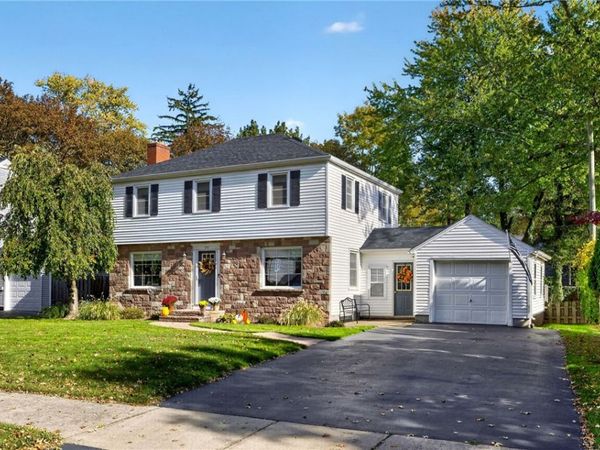 24 Sydenham Road, Rochester, NY 14609