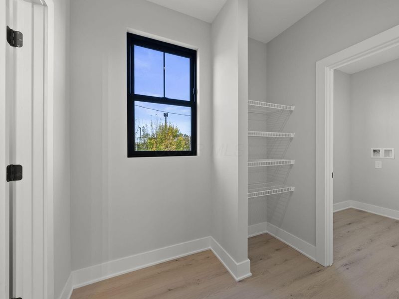 537 W Chapel Street, Columbus, OH 43215 Photo 21