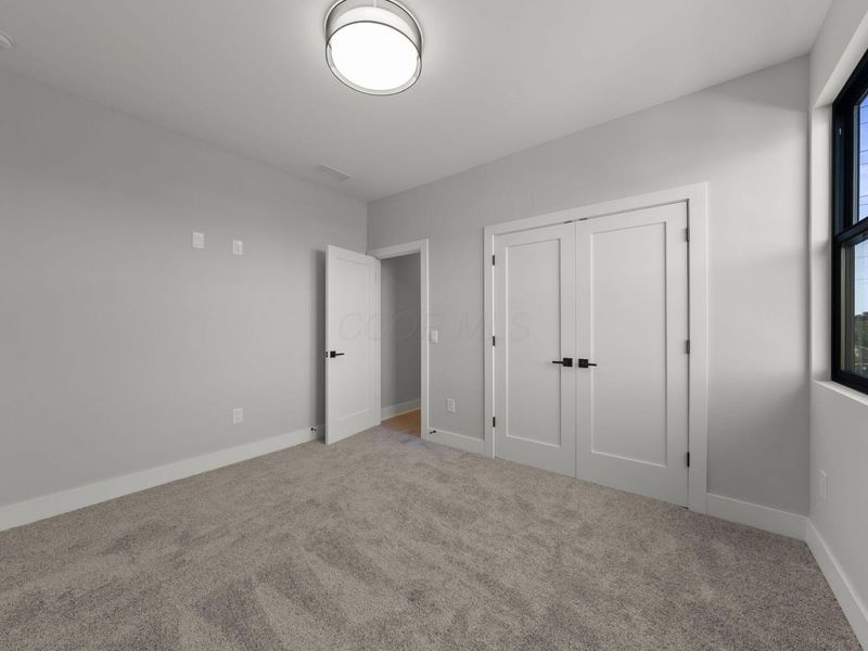 537 W Chapel Street, Columbus, OH 43215 Photo 28