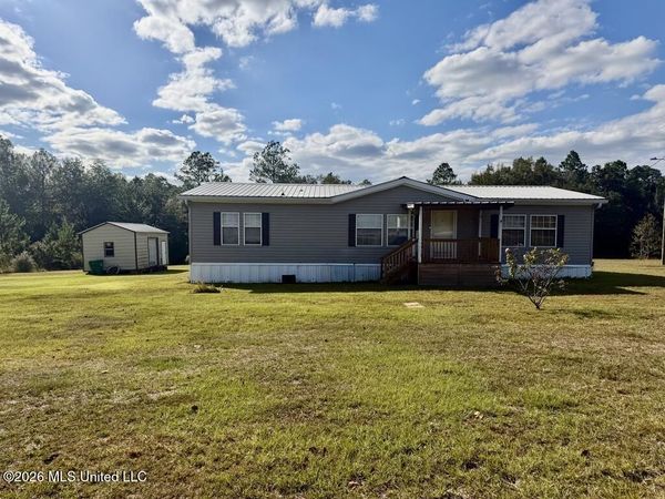 26200 Longvue Drive, Picayune, MS 39466