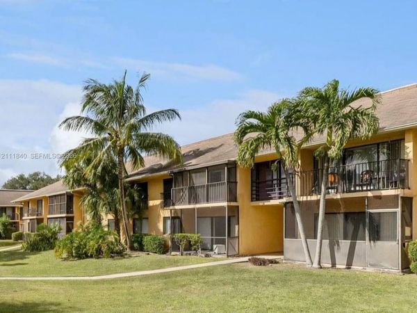 5901 Washington St , Unit 250, Hollywood, FL 33023