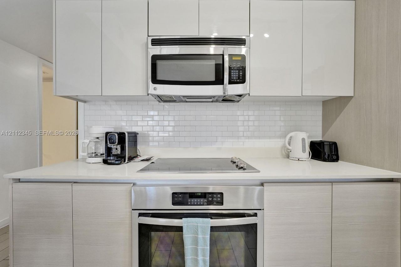 2600 E Hallandale Beach Blvd , Unit T702, Hallandale Beach, FL 33009 Photo