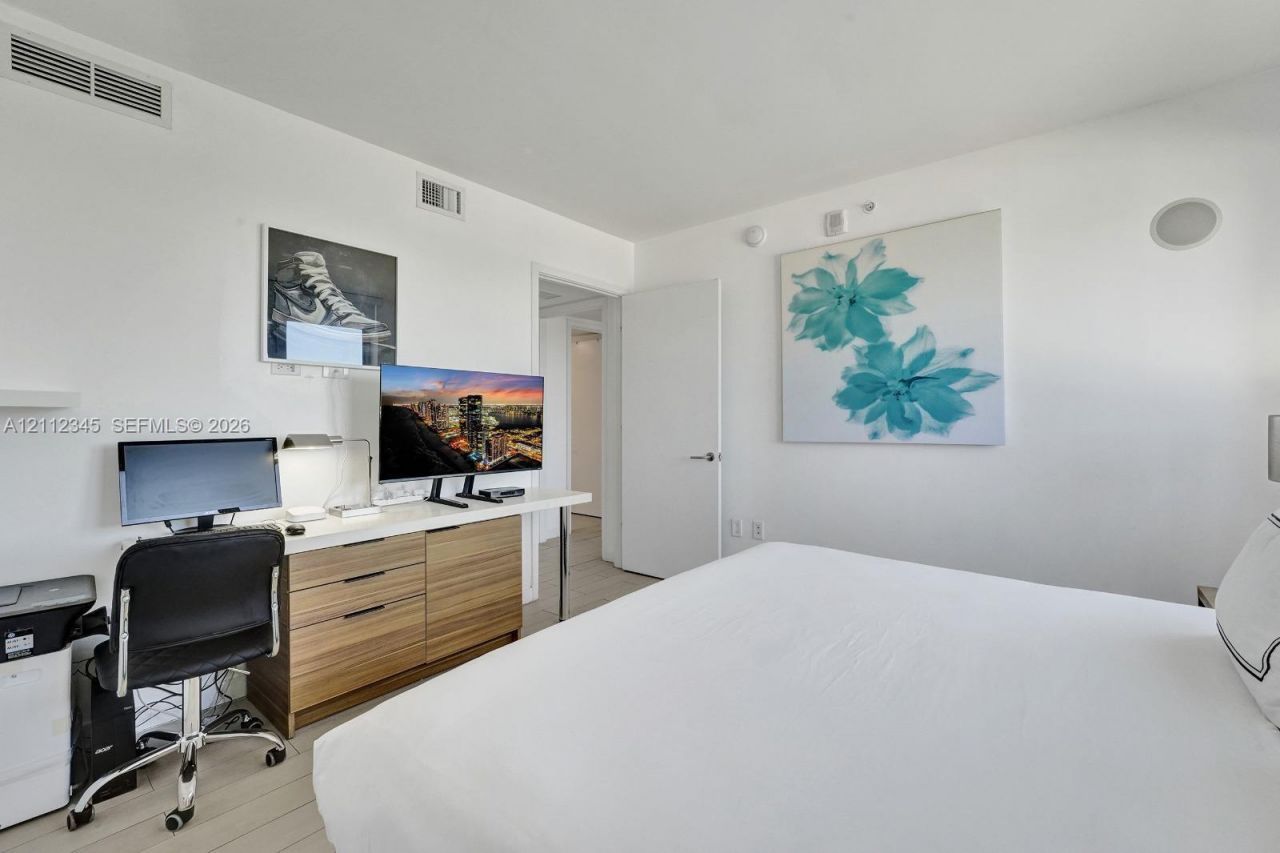 2600 E Hallandale Beach Blvd , Unit T702, Hallandale Beach, FL 33009 Photo