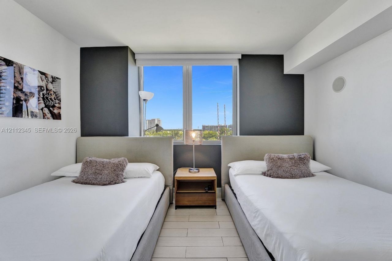 2600 E Hallandale Beach Blvd , Unit T702, Hallandale Beach, FL 33009 Photo