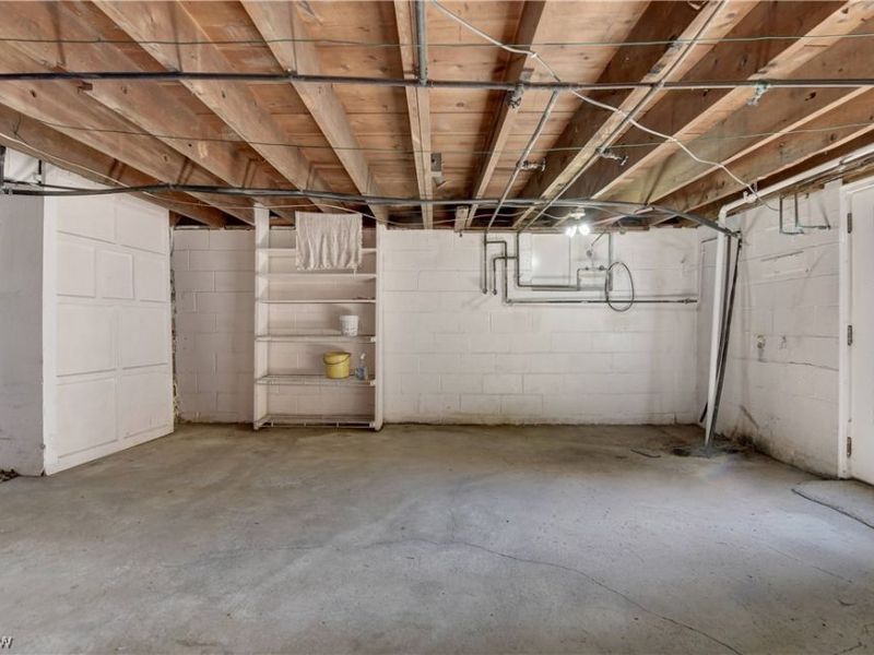 9291 N Girdle Rd , Middlefield, OH 44062 Photo 21