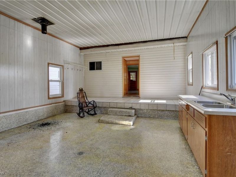 9291 N Girdle Rd , Middlefield, OH 44062 Photo 17