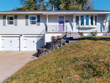 9704 Yates Street, Omaha, NE 68134