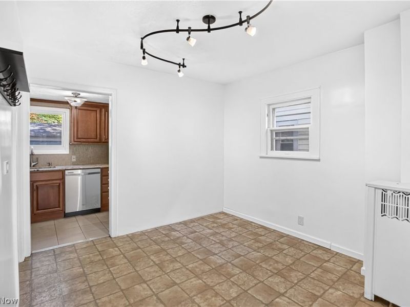2561 S Taylor Road, Cleveland Heights, OH 44118 Photo 13