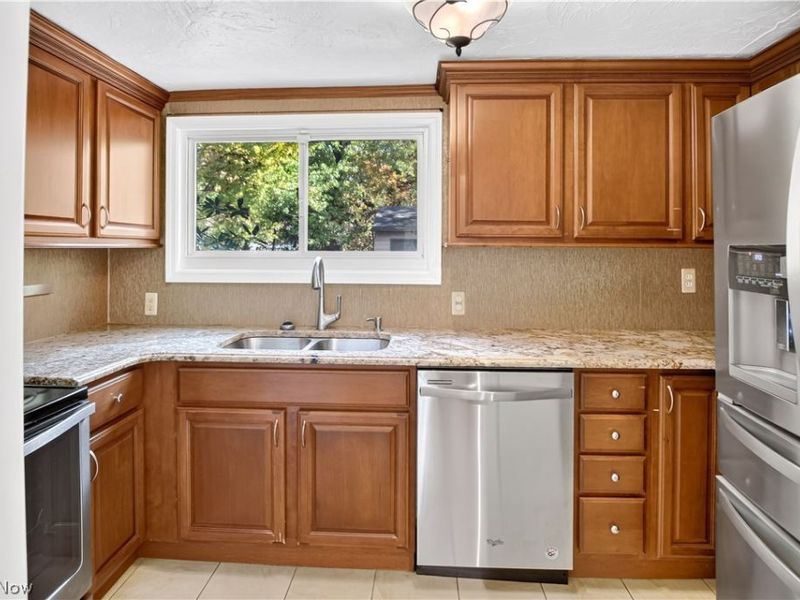 2561 S Taylor Road, Cleveland Heights, OH 44118 Photo 15