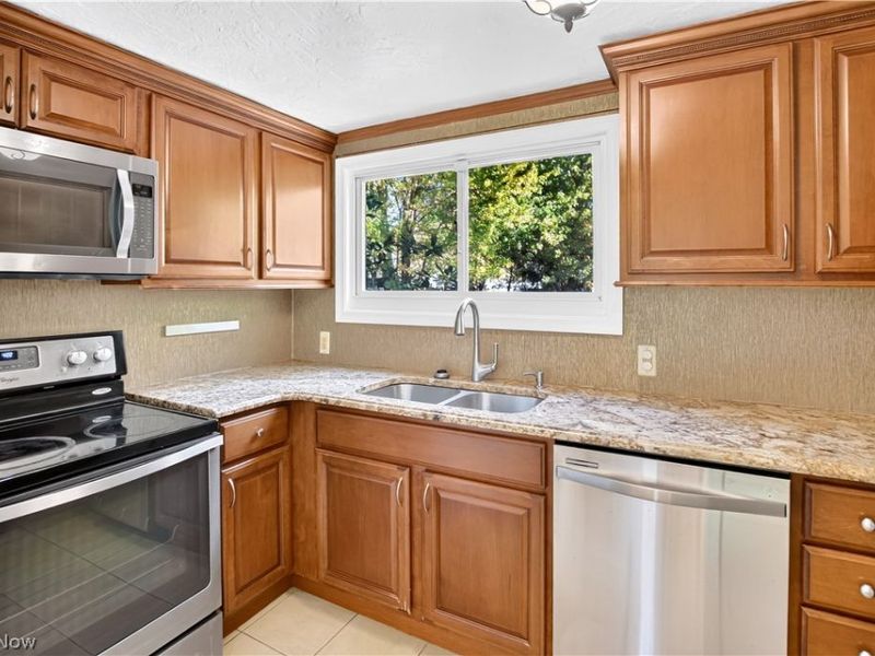 2561 S Taylor Road, Cleveland Heights, OH 44118 Photo 16