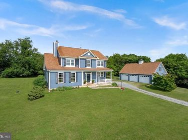 12179 ENFIELD LANE , LOVETTSVILLE, VA 20180