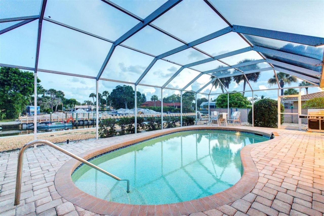 5354 Shadow Lawn Drive , Sarasota, FL 34242 Photo
