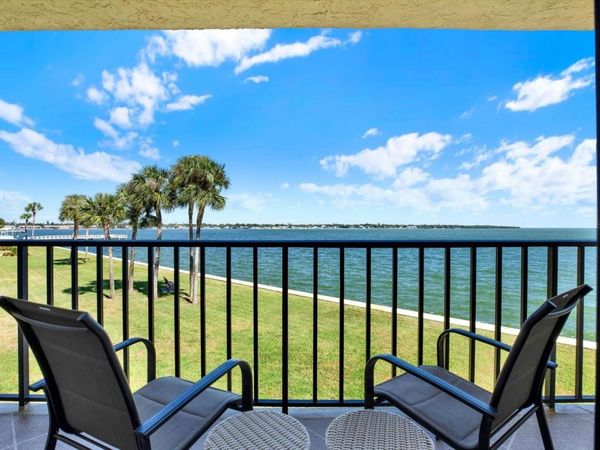 7540 SUNSHINE SKYWAY LANE S, Unit 117, ST PETERSBURG, FL 33711