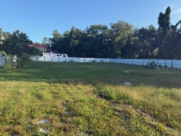 2210 KAS LANE , DOVER, FL 33527