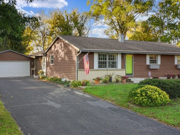 705 W Gorman St, Elkhorn, WI 53121