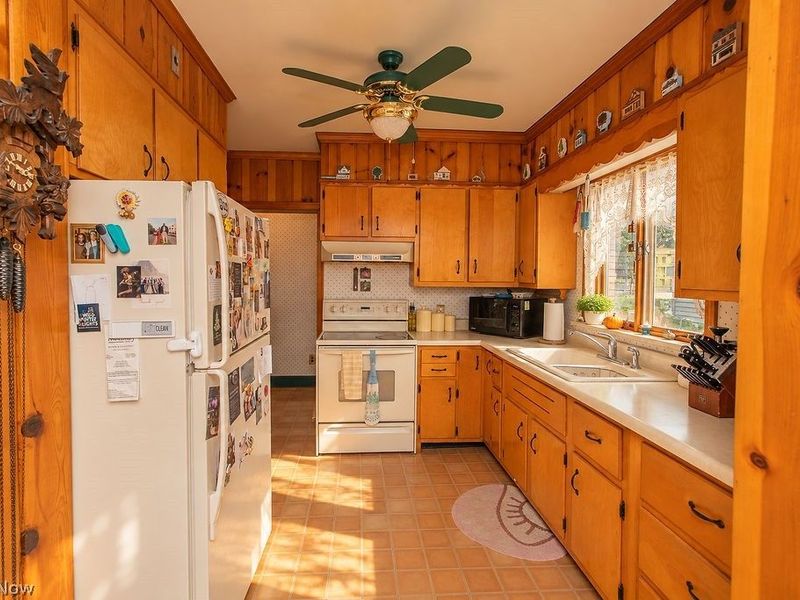 600 S Court Street , Medina, OH 44256 Photo 10