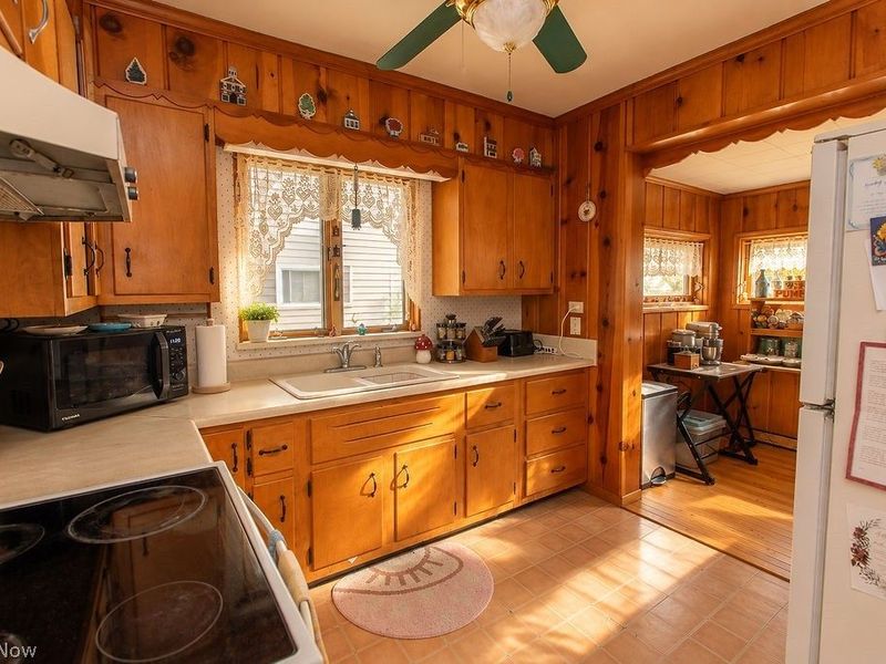 600 S Court Street , Medina, OH 44256 Photo 8