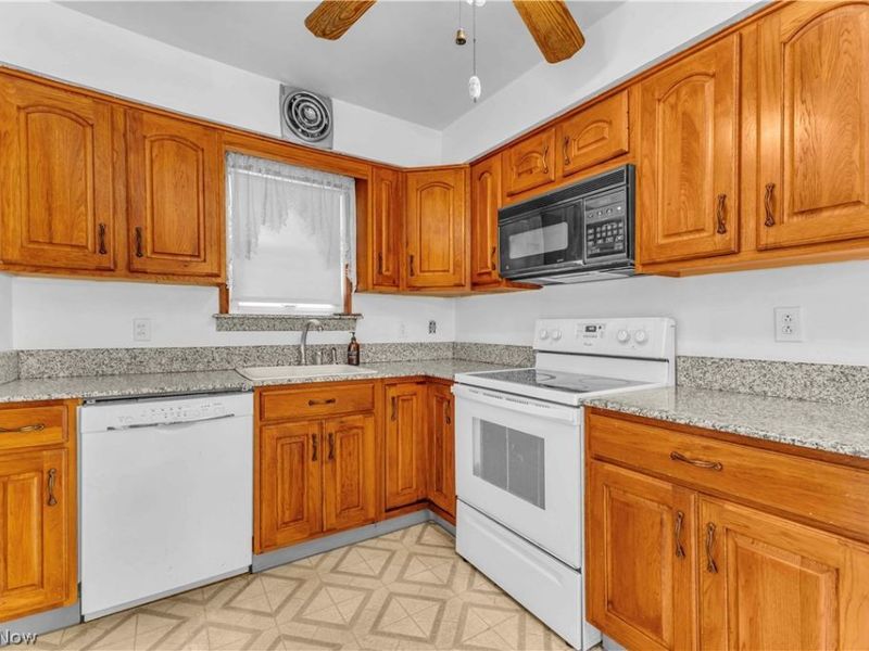 14700 James Avenue, Maple Heights, OH 44137 Photo 14