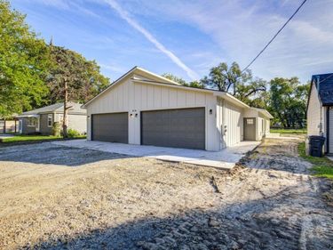 3034 N Hood Ave, Wichita, KS 67204